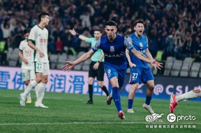 lol体验服下-包含赛地聚焦：中超集结日热度飙升，丹佛掘金远射贴柱，引发热议，年轻球员得到机会的词条