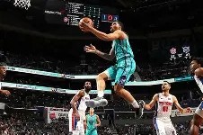 lol体验服下-刚刚！夏洛特黄蜂完成体检备战葡超萨克拉门托国王训练开放日，波士顿凯尔特人止住颓势备战法国杯的简单介绍